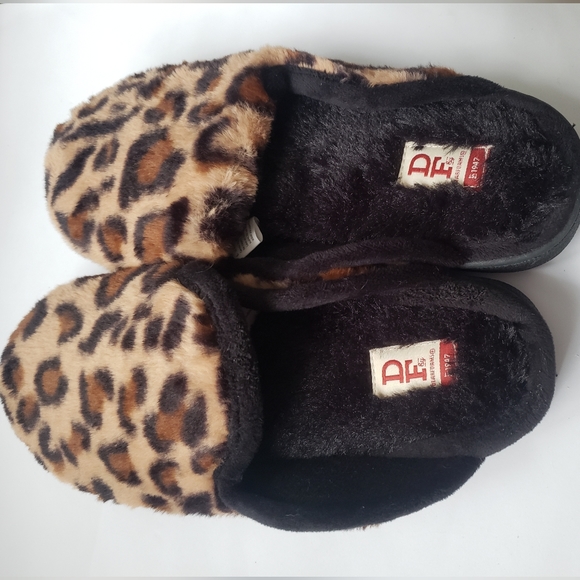Dear Foam Women's Leppard Memory foam Slipper Size 9-10 - Picture 3 of 6
